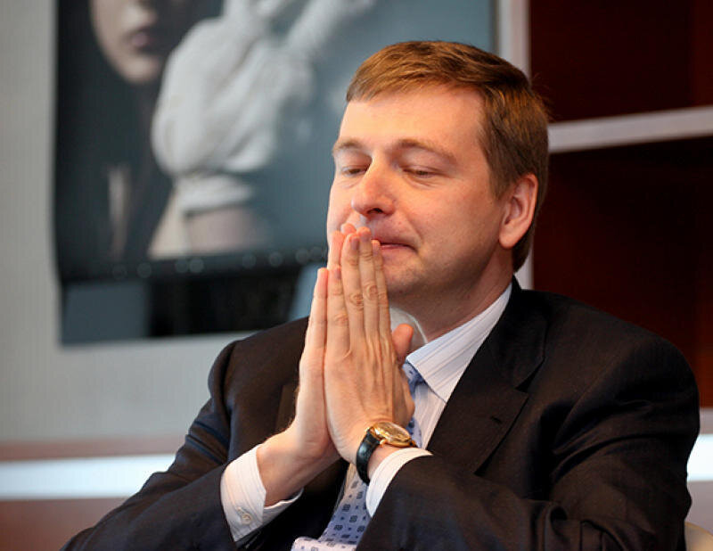 Состояние: 9 млрд. долларов