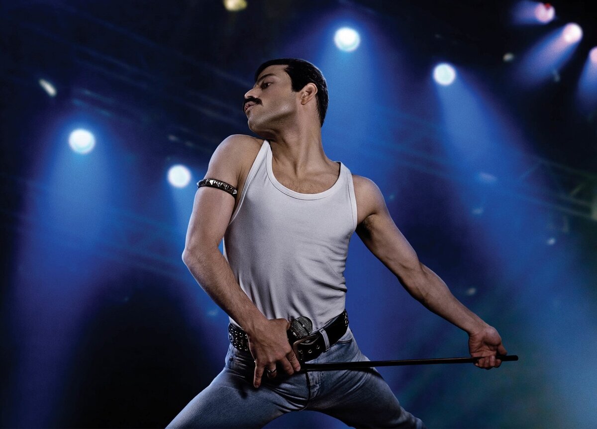 Рами Малек в образе Фредди Меркьюри