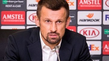 Фото: fc-zenit.ruВ первую очередь 42-летний специалист отметил, что Дриусси играл с болезнью, у него была температура, проблемы были и у Паредеса с Ерохиным.
