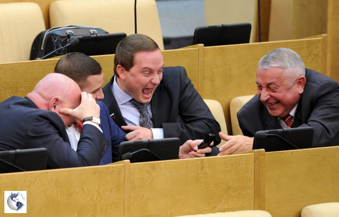 Ставь лайк если считаешь что зараплата чиновника должна быть как средняя в стране!