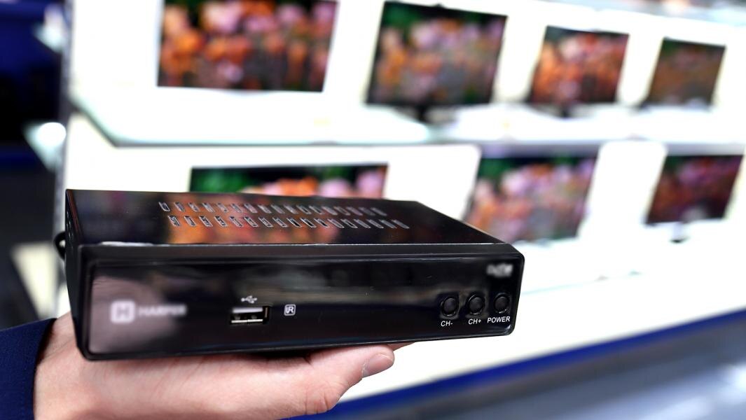 Приставка  для приема цифрового телевизионного сигнала. Фото: РИА Новости/Евгений Биятов