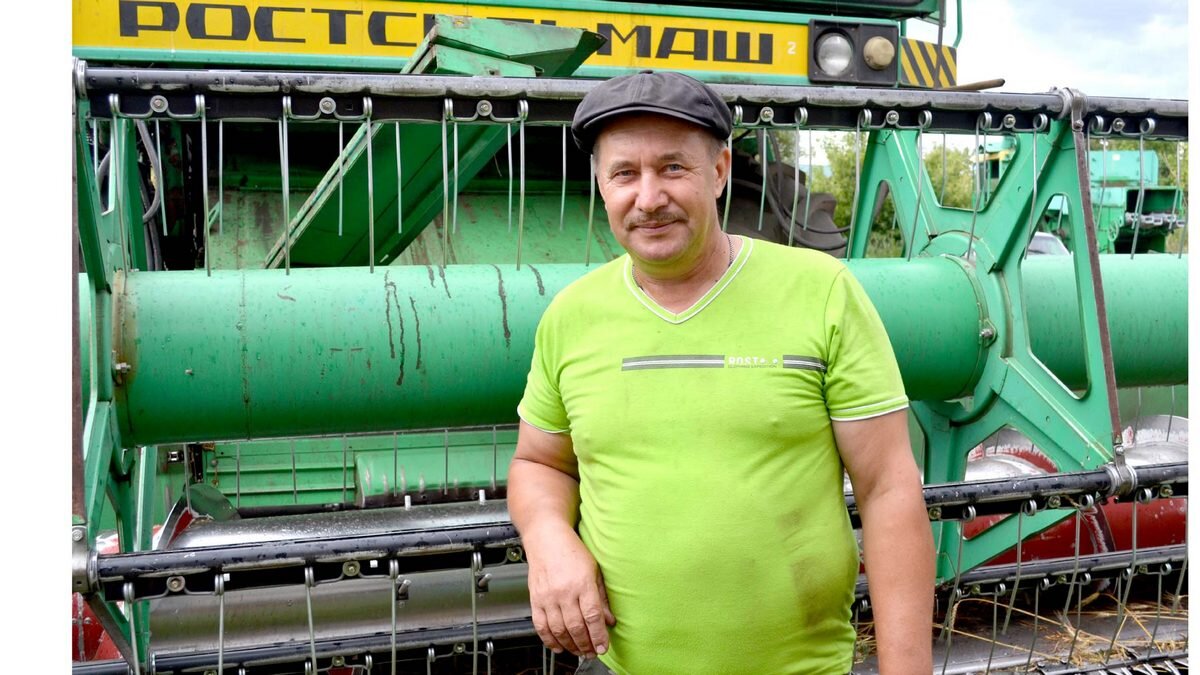 Виктор Лаврухин, комбайнер из ООО «Светлый Путь»