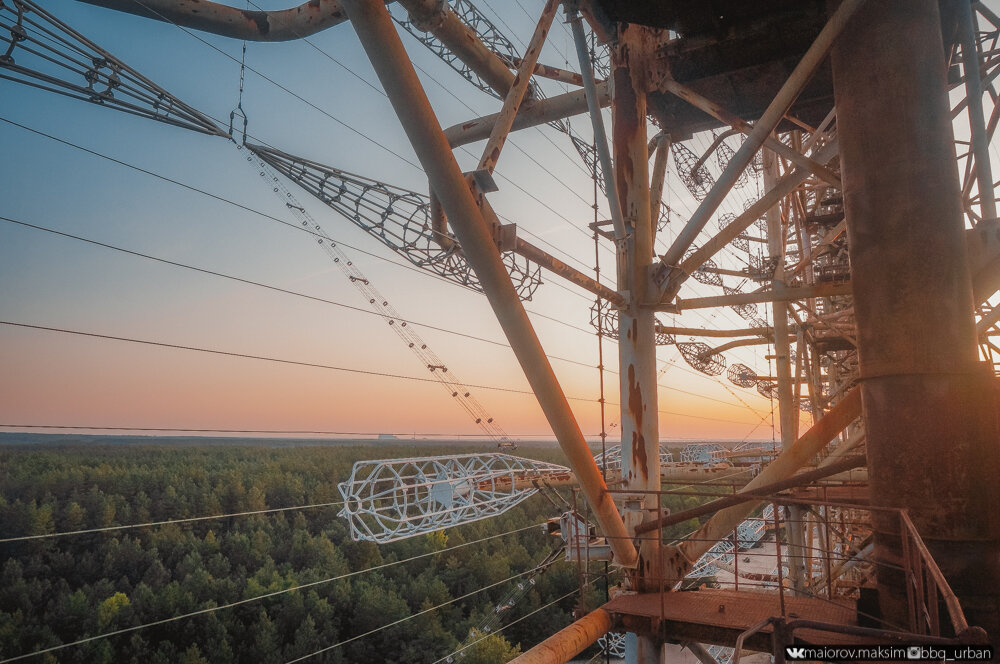 Забрались на заброшенный военный «Радар» в Чернобыле! Миллионы радиоактивных советских рублей!