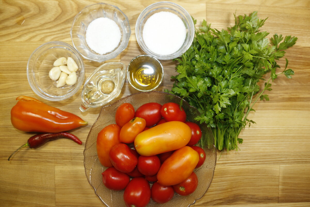 Помидоры в чесночном соусе: вкусная закуска из простых продуктов |  Мастерская идей | Дзен