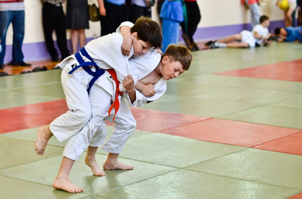 Спортивные секции тверь. Дзюдо. Дзюдо дети соревнования. Дети дзюдоисты. Занятия дзюдо.