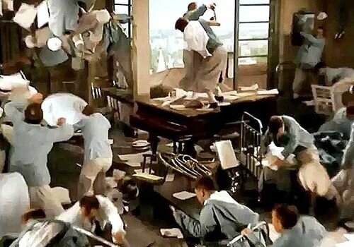 Кадр из фильма "Веселые ребята"