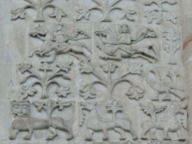 Ну это всадники и фауна XII века.