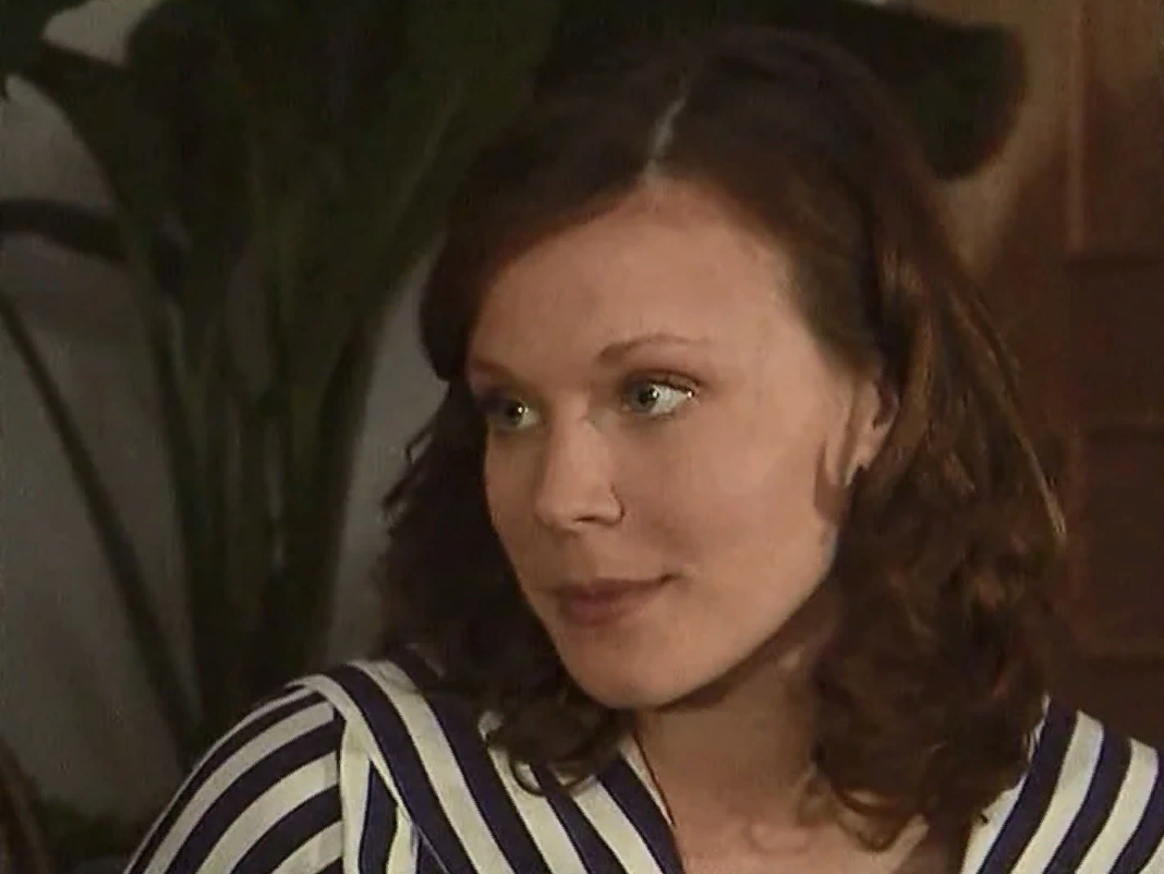 Фильм две судьбы 14, 15. Две судьбы 1 сезон 18 серия. 2 судьбы 2 сезон 1 серия. Сериал две судьбы надя. Мария куликова две судьбы.