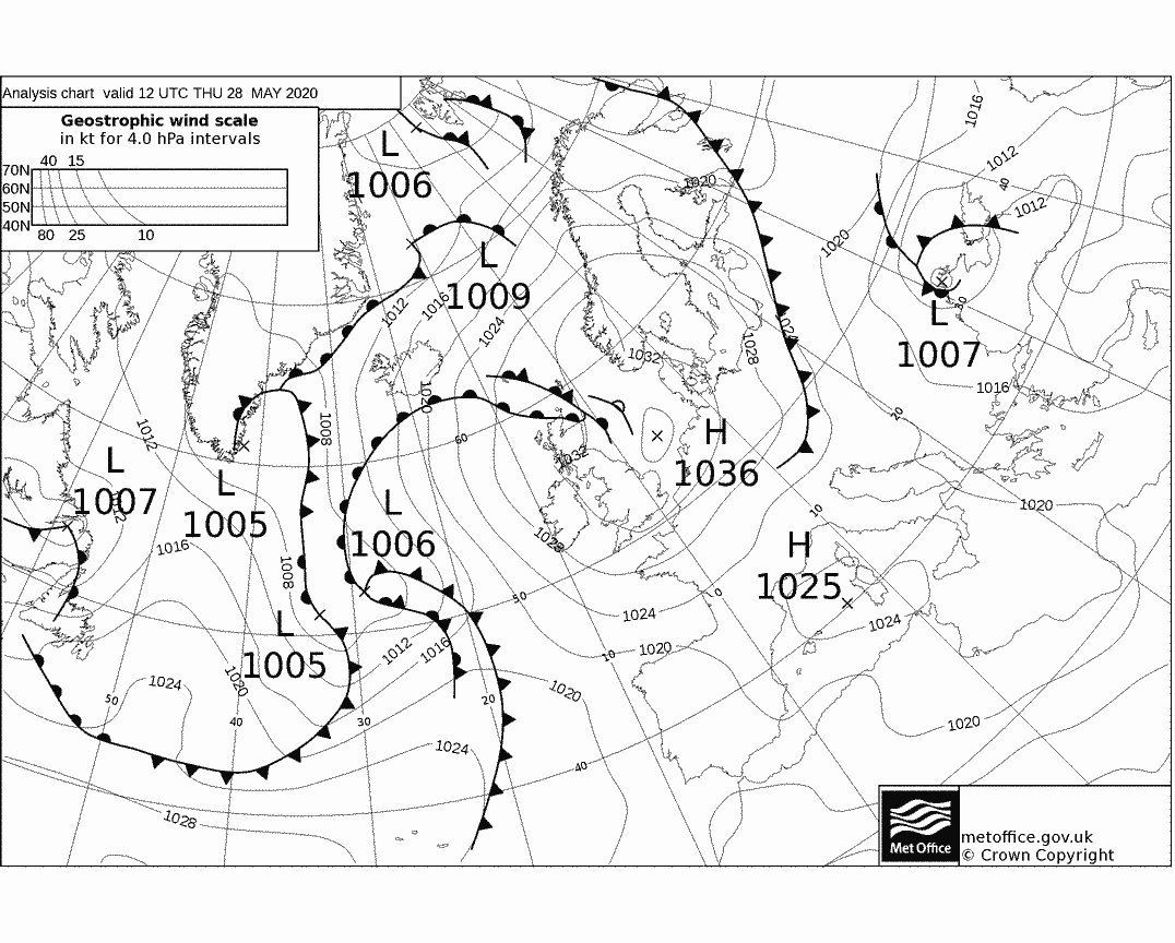 А вот и сам южный циклон на карте барического поля, приведенного к уровню моря. Он виден над Одесской областью Украины