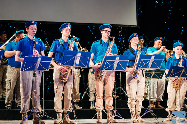 Участников IV Всероссийского открытого конкурса юных дарований «Стартуем к звездам» поздравили из космоса