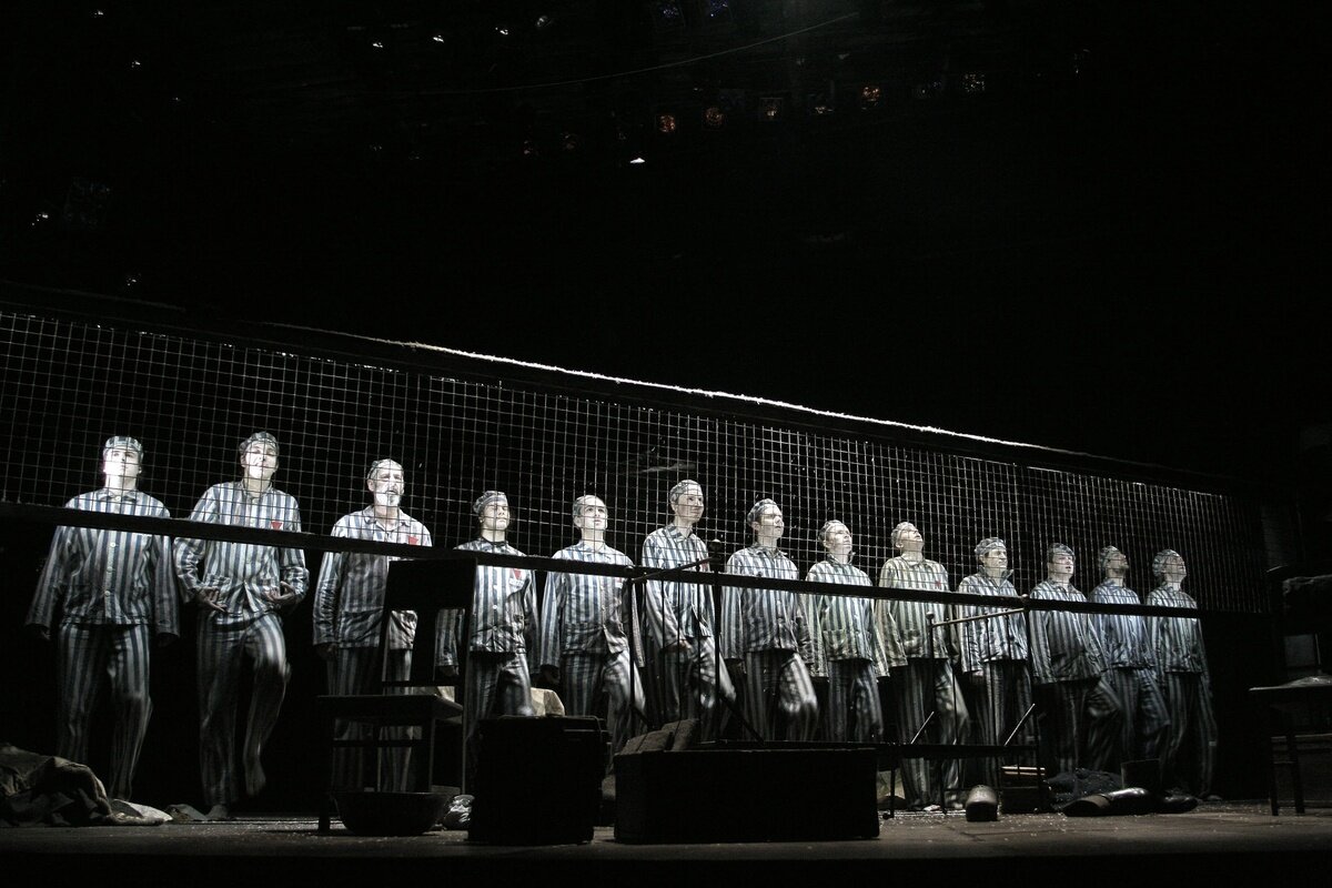 Спектакль Л. Додина. Малый драматический