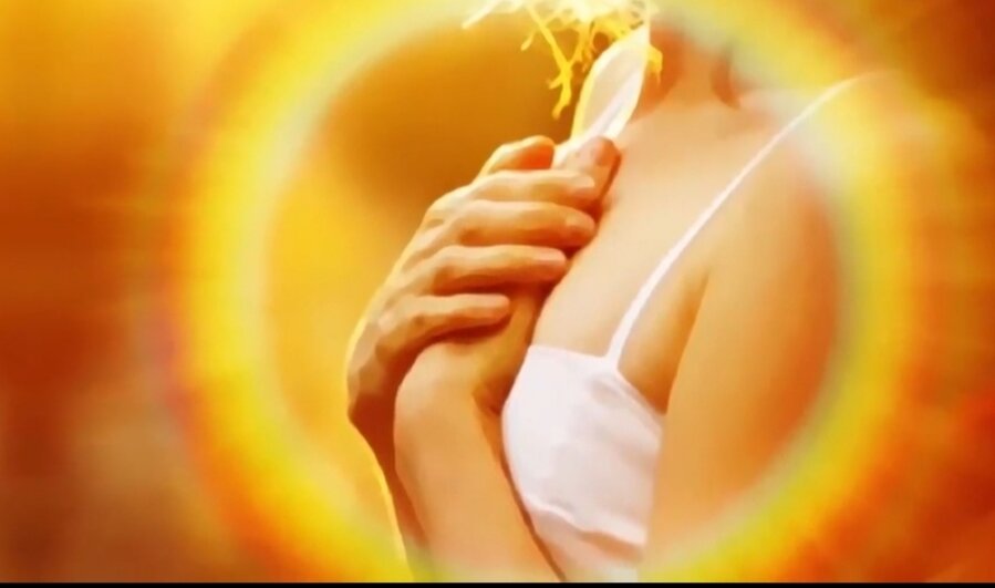 Жена обличённая в Солнце.