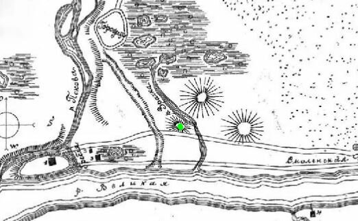 Возвышенность травяного цвета и есть та самая Васильевская горка, как её иногда называют. А по руслу речки Зрачки проходит сейчас улица Пушкинская