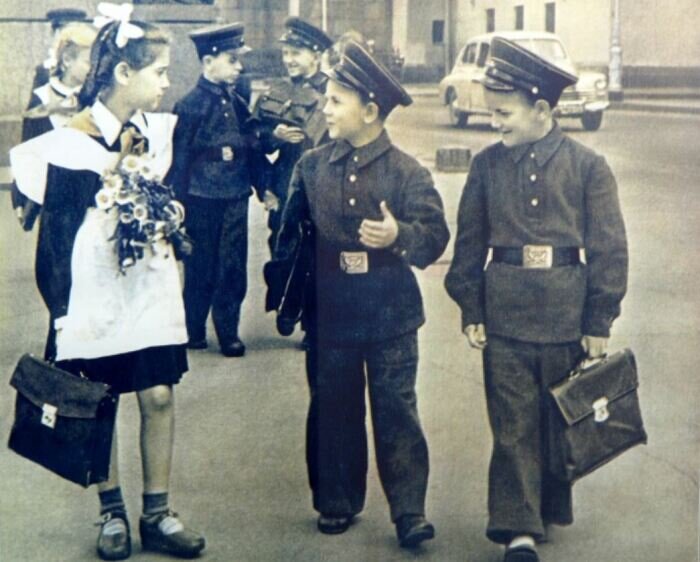 В 1948 году была вот такая форма. |Фото: riavrn.ru.