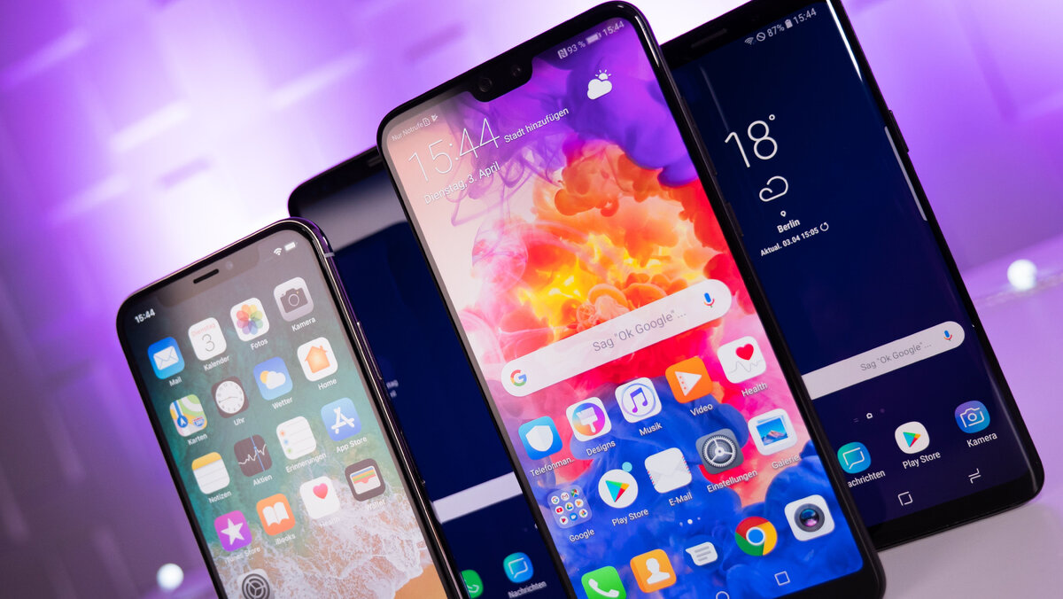 Какого года смартфон. Айфон самсунг Сяоми. Huawei 2021. Samsung iphone 2021