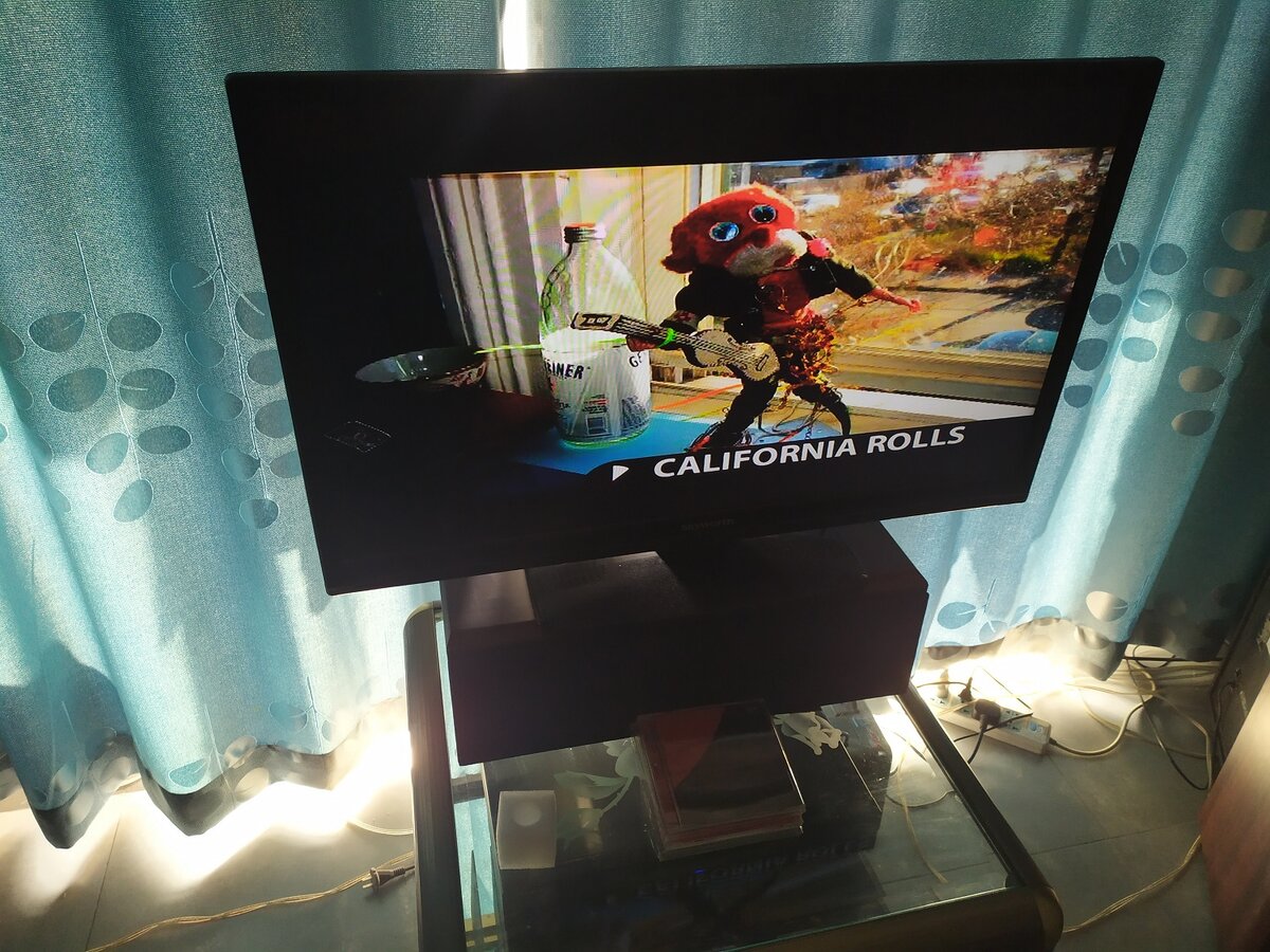 Tipper Surrounded MLP 5.1 - California Rolls 2  -