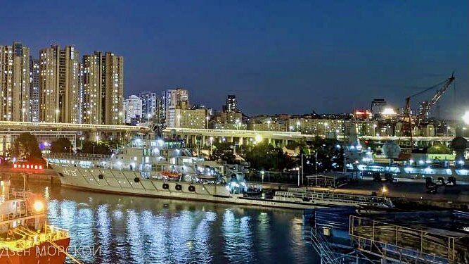 Морской буксир "Bei Tuo" ВМС Китая в порту Циндао. Эксклюзиное фото из архива Морского! 