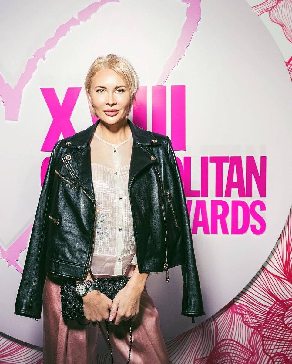 Элина Камирен