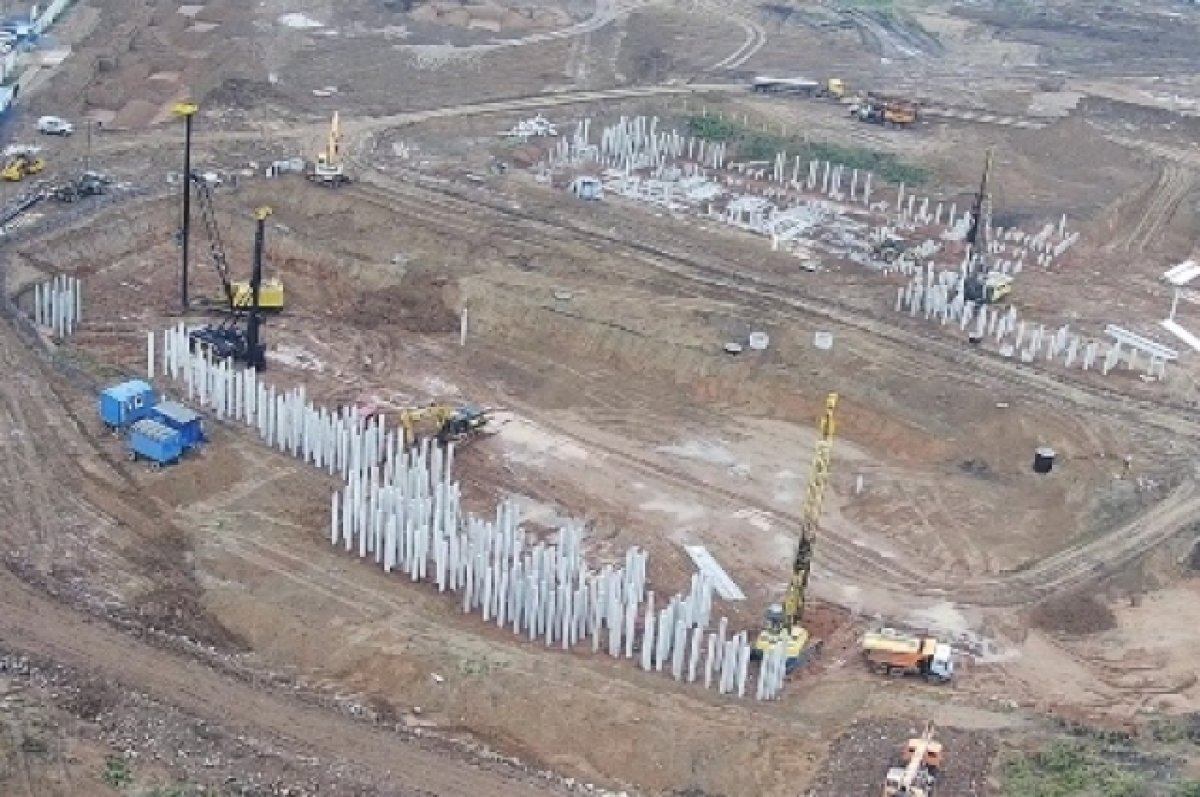    Стройплощадка будущей больницы.