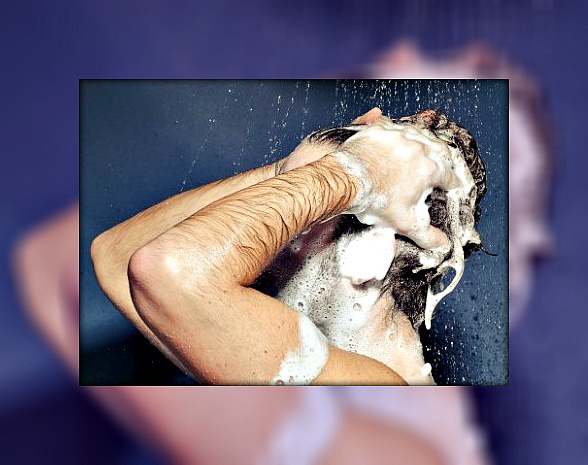 мой голову раз в 2-3 дня