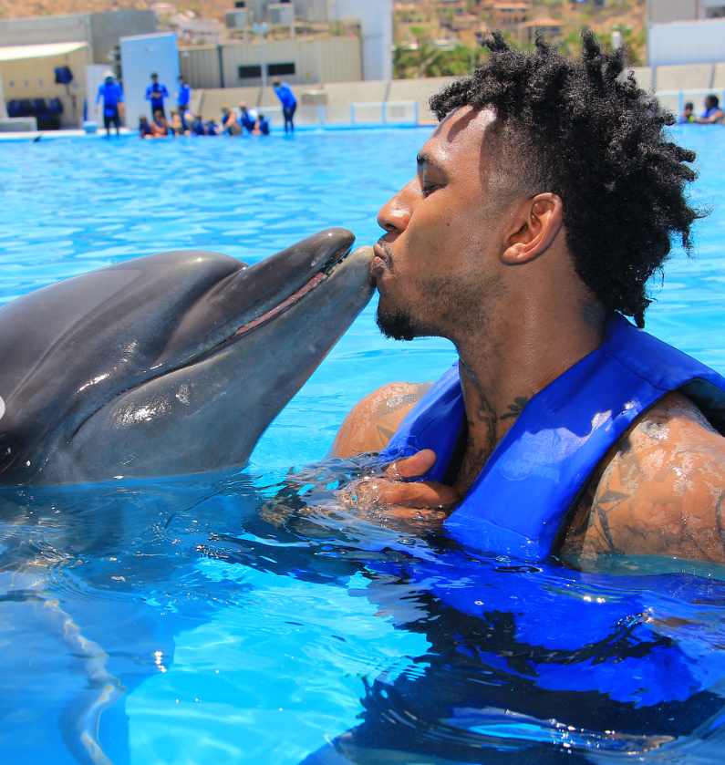 Теперь они пытаются выстроить свои отношения с нуля