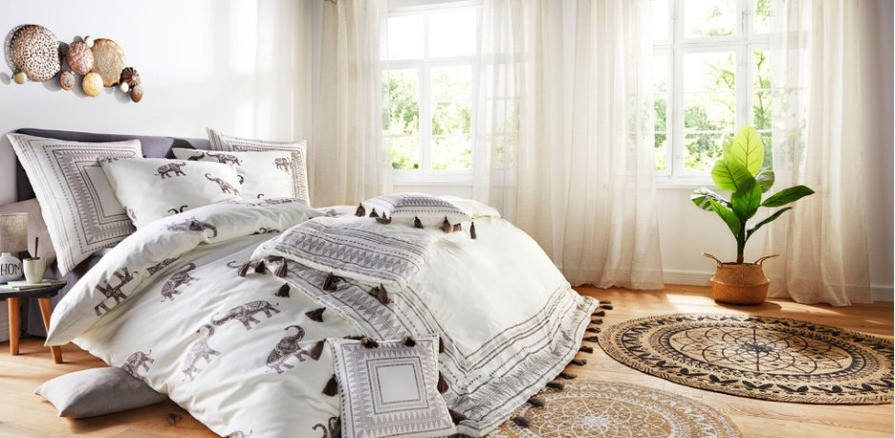 Чем шире становится ассортимент постельного белья, тем сложнее становится выбор: какое лучше, прочнее и долговечнее? Существуют ли вообще комплекты, которые не теряют после нескольких стирок первоначальный вид? Сегодня мы расскажем, как правильно выбрать ткань, чтобы гарантировано получить постельное белье без катышков.