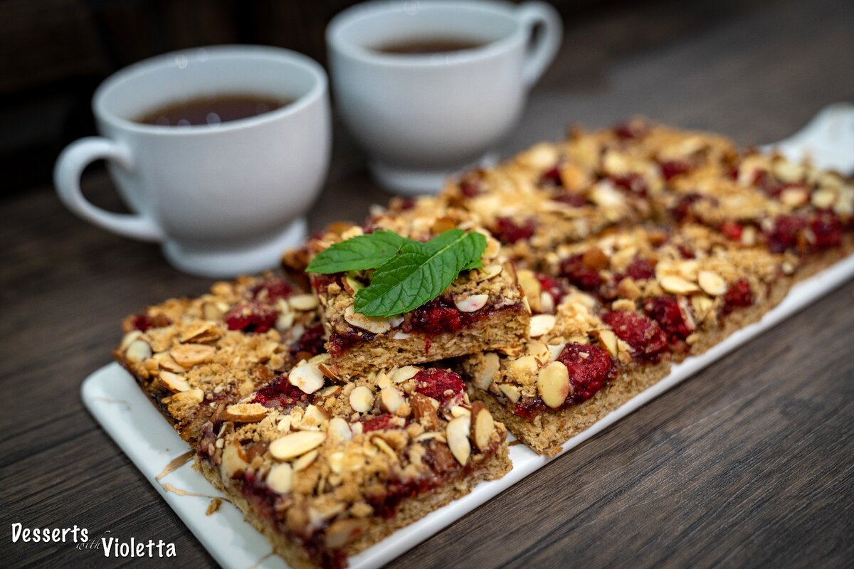 Песочные Пирожные с Малиной, Овсянкой и Миндалём