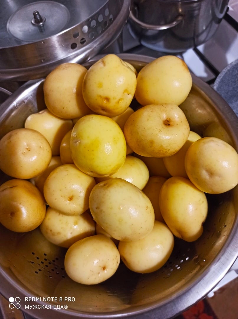 Помыли картошку.