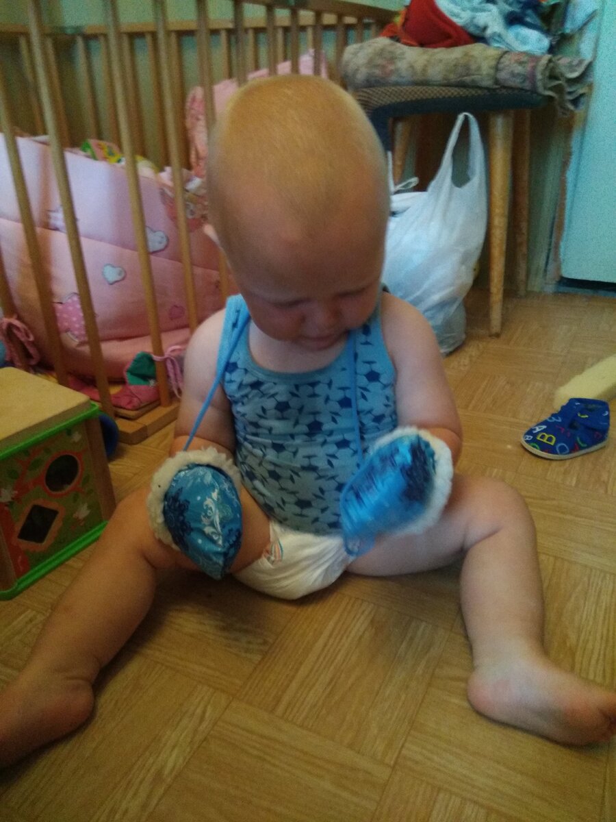 Или можно надеть варежки =) 