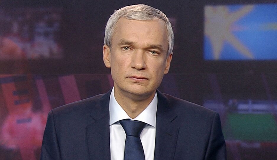 Павел Латушко заявил о давлении на него со стороны властей. Политик смог уехать в Польшу.