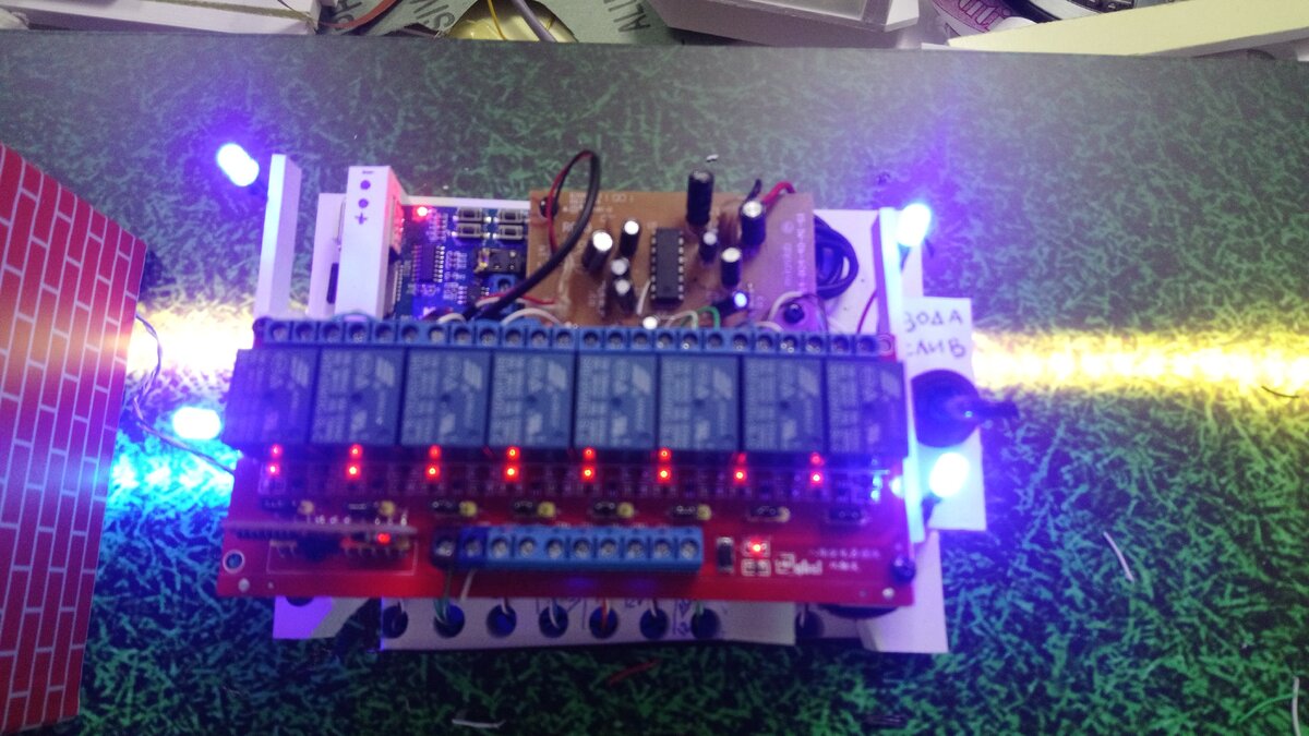 Вся электроника макета. Фото из личного архива.