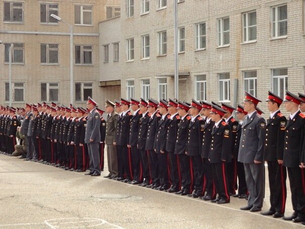 Самое первое торжественное построение после поступления. 