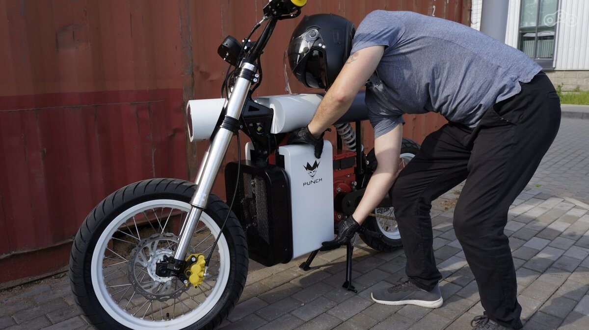 Отстегиваемые аккумуляторные батареи