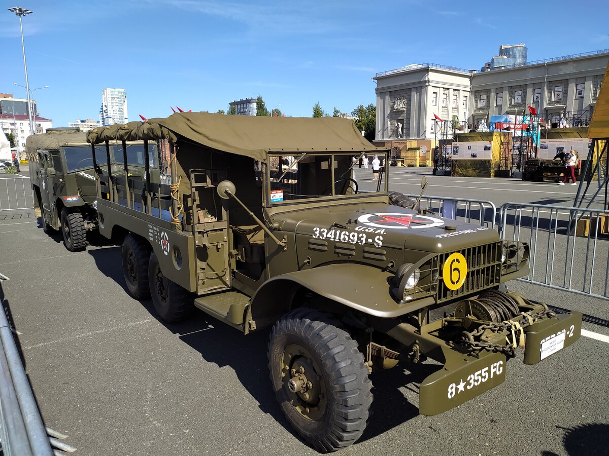 Увидел автомобили времен Второй мировой войны. Все на ходу в идеальном  состоянии. | Универсальный Турист | Дзен