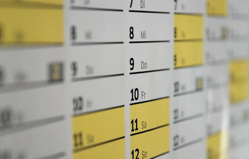 Школьная жизнь очень склонна к цикличности, все события обычно повторялись из года в год, но...