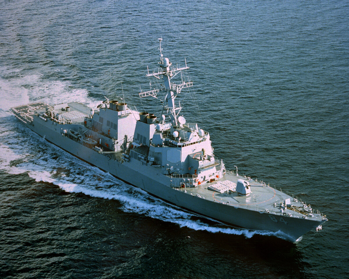 Эсминец USS Bulkeley (DDG-84) ВМС США. 