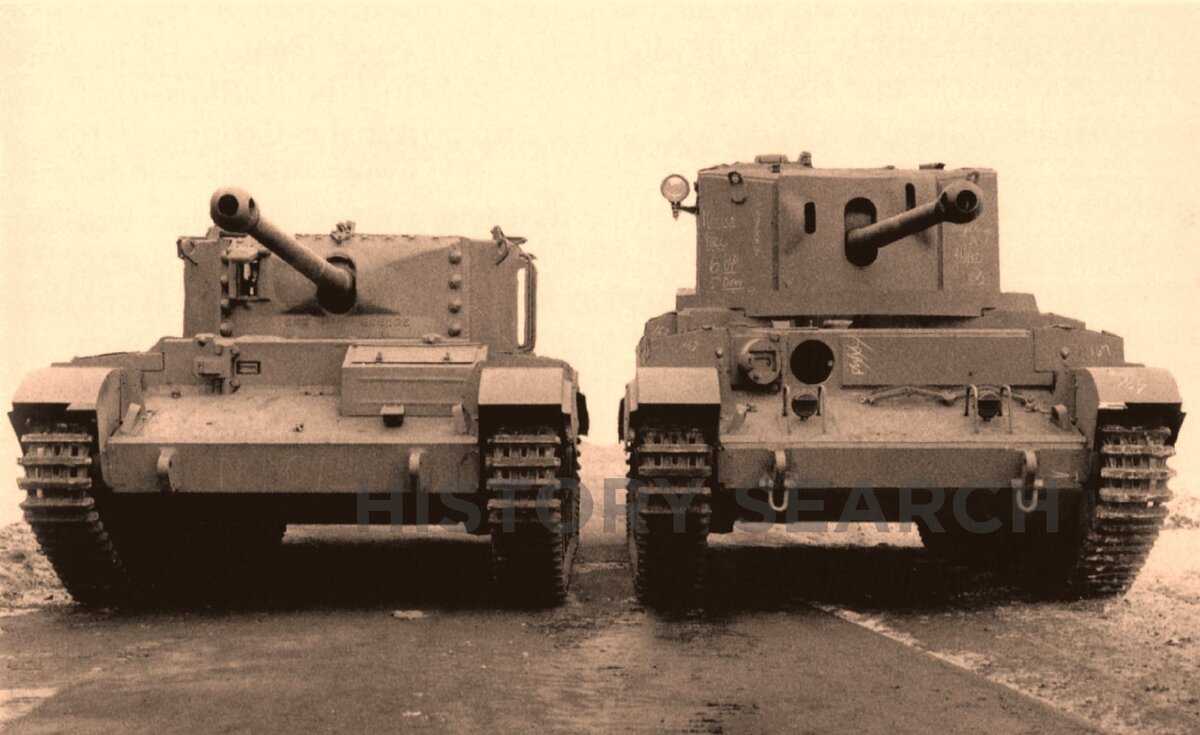 Прототип САУ A30 SP Avenger I (слева) и А30 Challenger у обоих одна и та же подвеска.