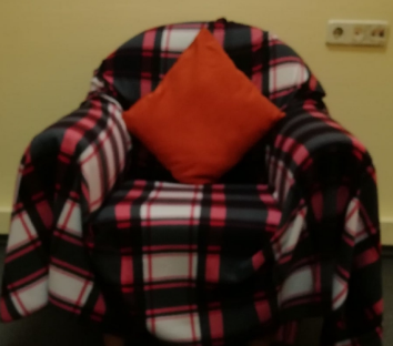 Именно здесь, в кресле и происходит чудо психотерапии.