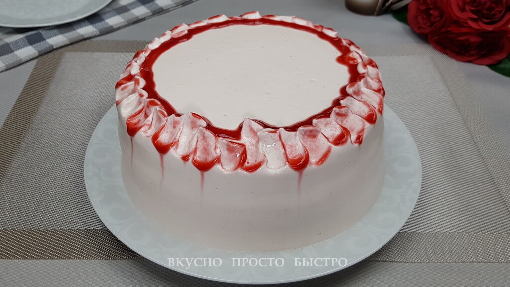 Домашний торт с клубникой и творожным кремом - рецепт на канале Вкусно Просто Быстро