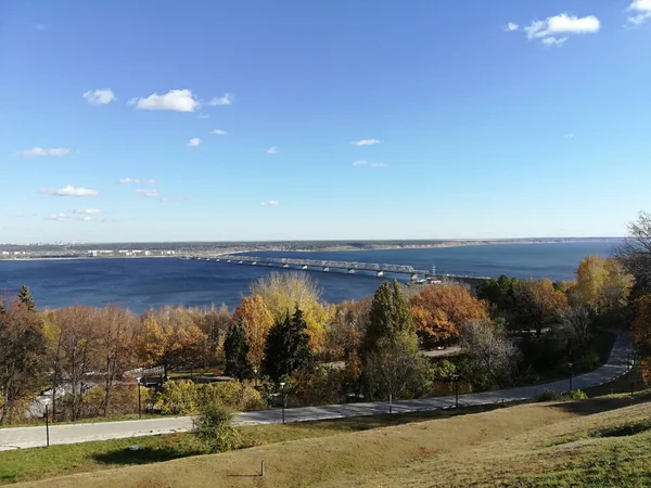 Вид на Императорский мост и Парк "Дружба Народов".