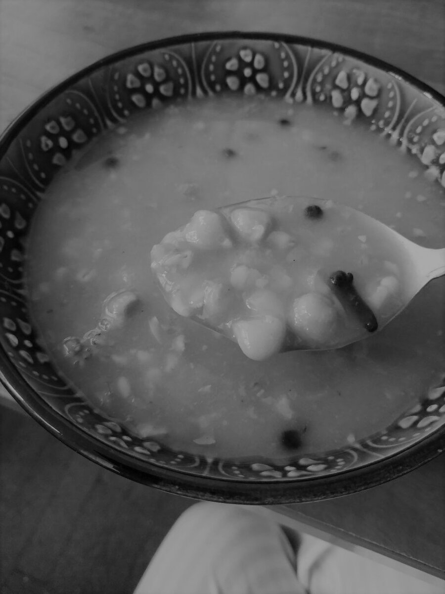 Листай, чтобы увидеть цветное фото :)