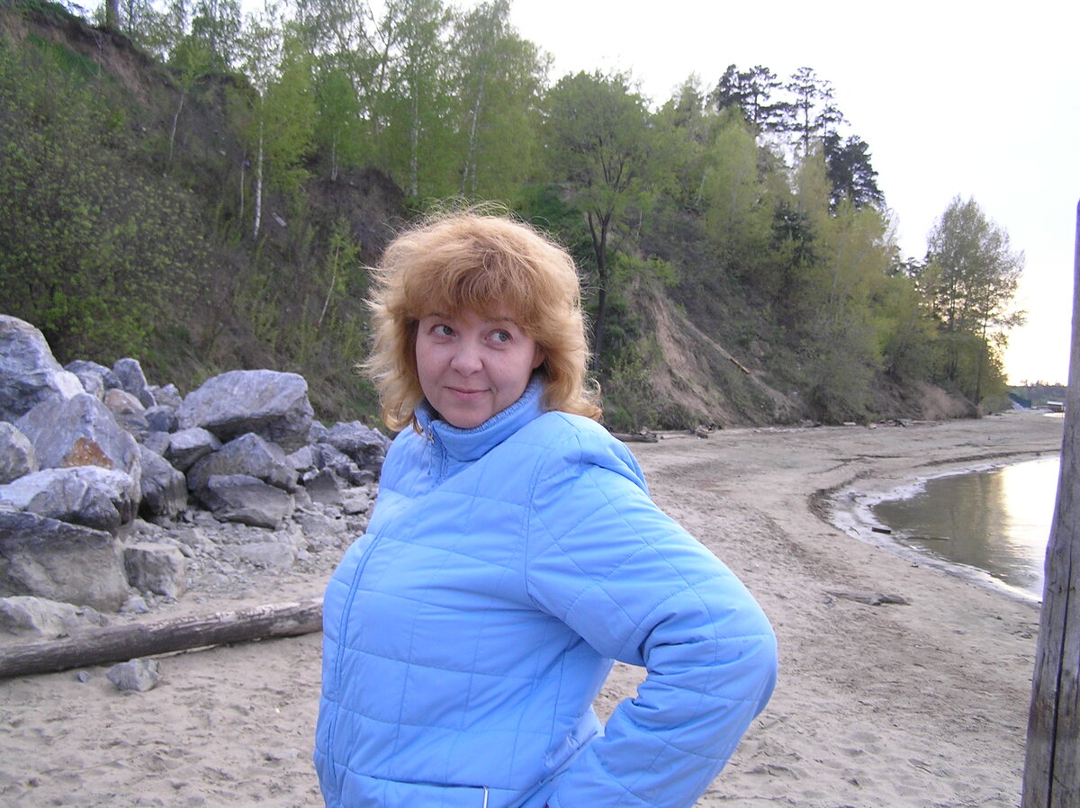 Фото из личного альбома. Май 2007 года. Берег Бердского залива. 