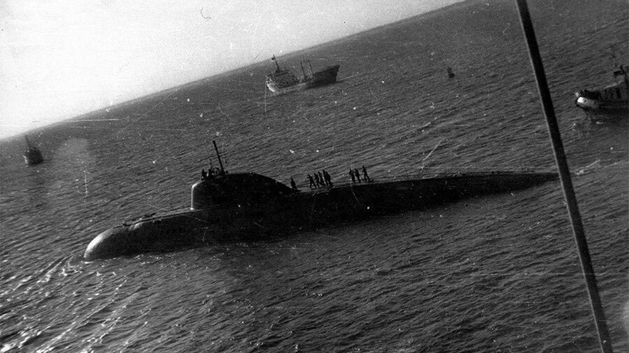 АПЛ К-314 ВМФ СССР, после столкновения с авианосцем ВМС США Kitty Hawk, 1984г. 