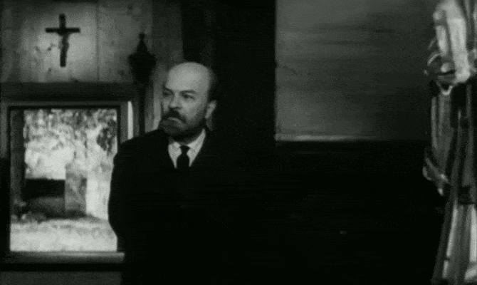 кадр из фильма "Ленин в Польше"