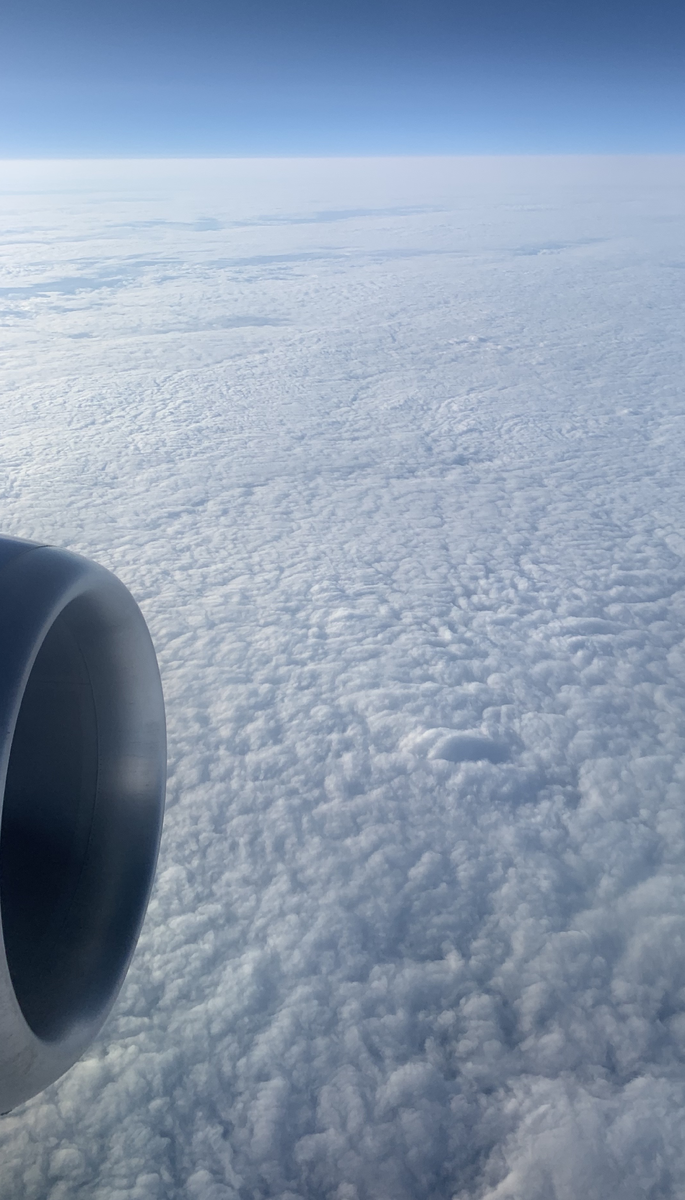 Где-то внизу Петербург