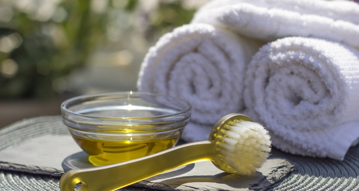 Умывание маслом уже не первое столетие практикуется в некоторых странах