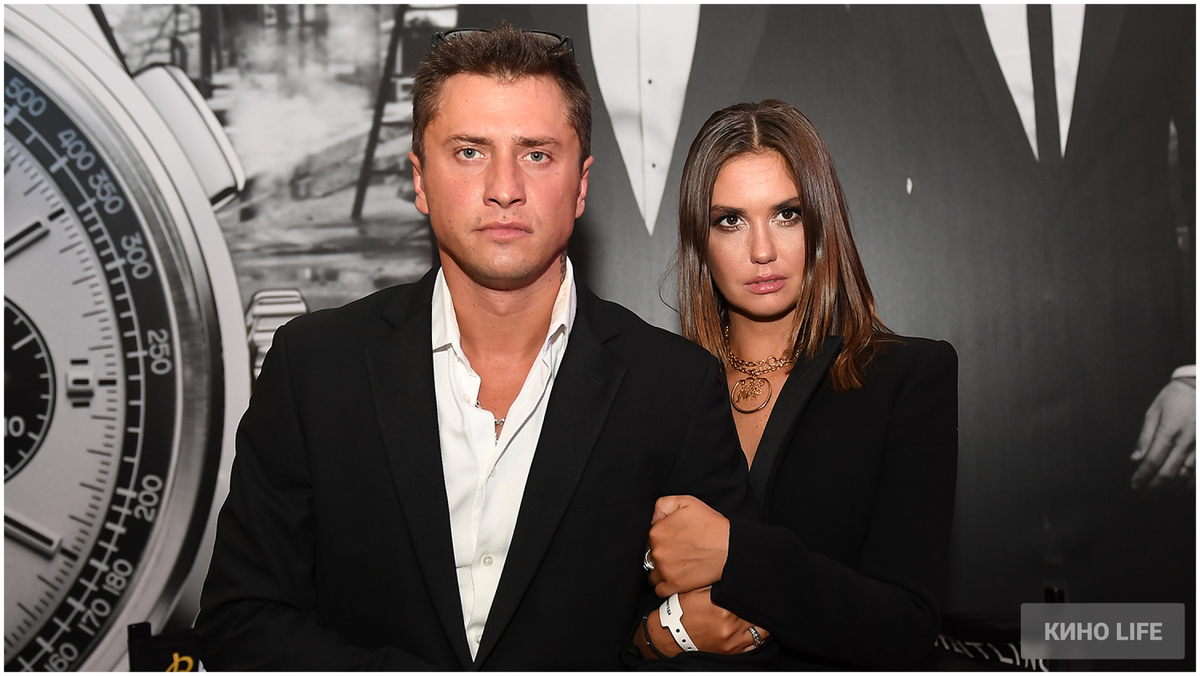 На фото: Павел Прилучный с бывшей женой Агатой Муцениеце