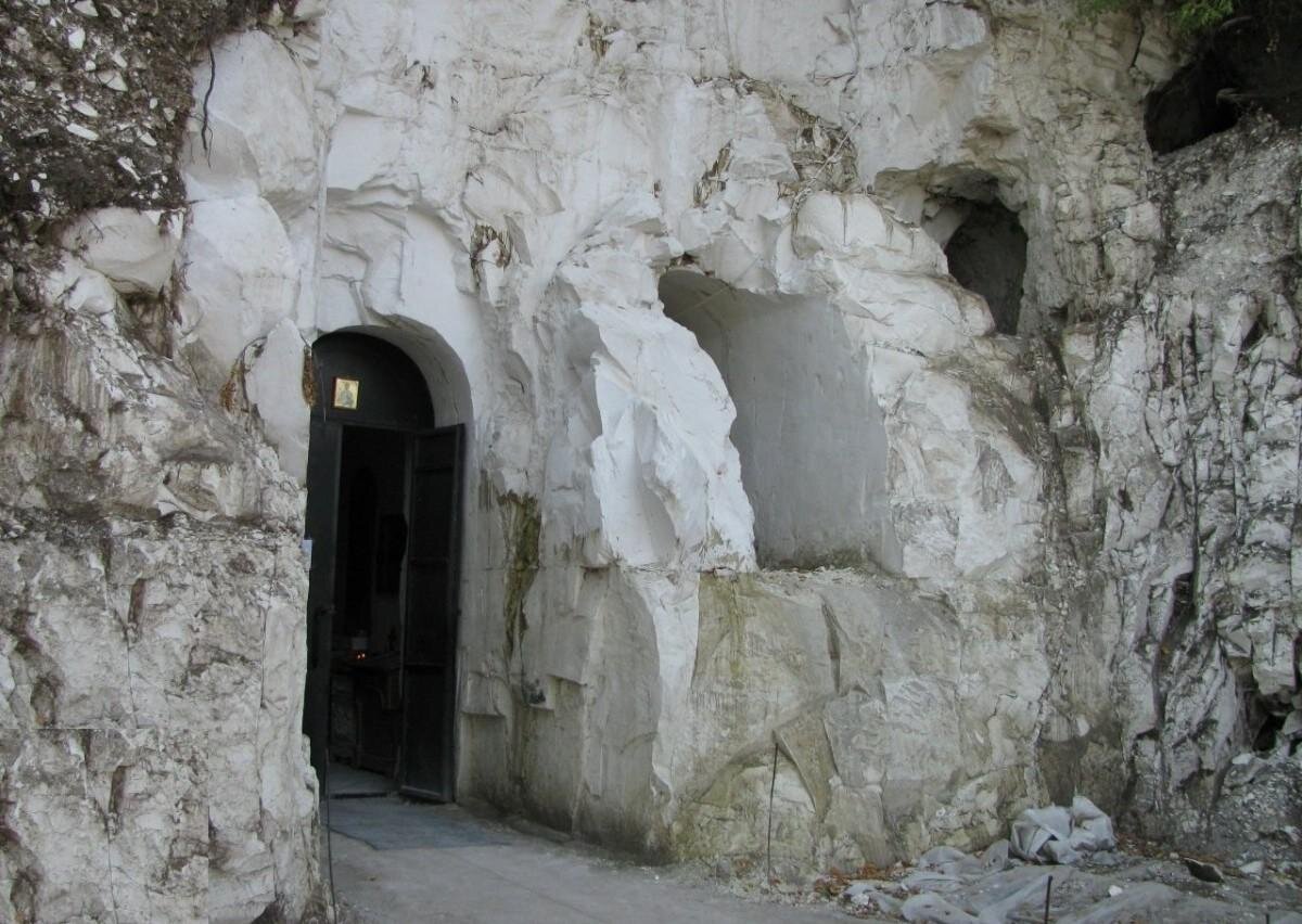 Белогорский Воскресенский пещерный монастырь