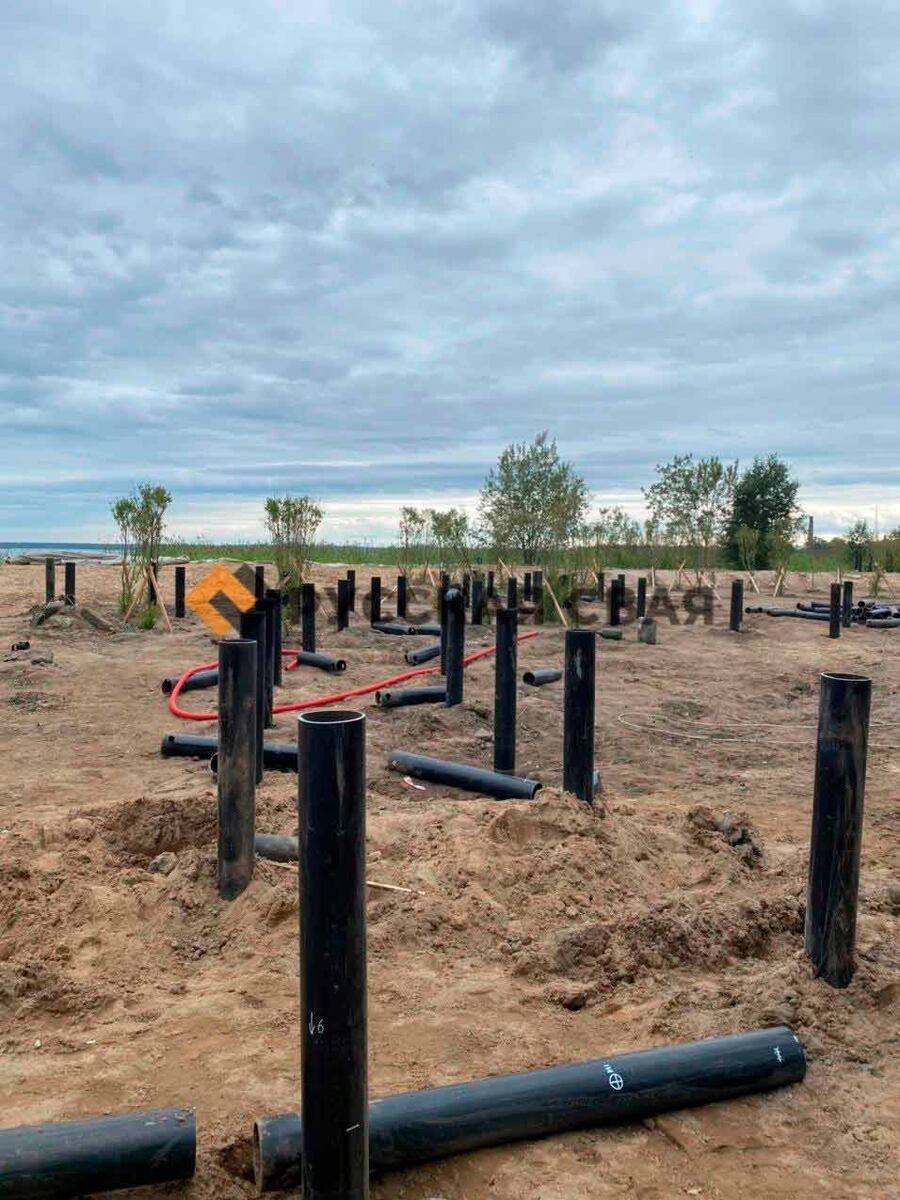 Монтаж винтовых свай в парке Остров Фортов