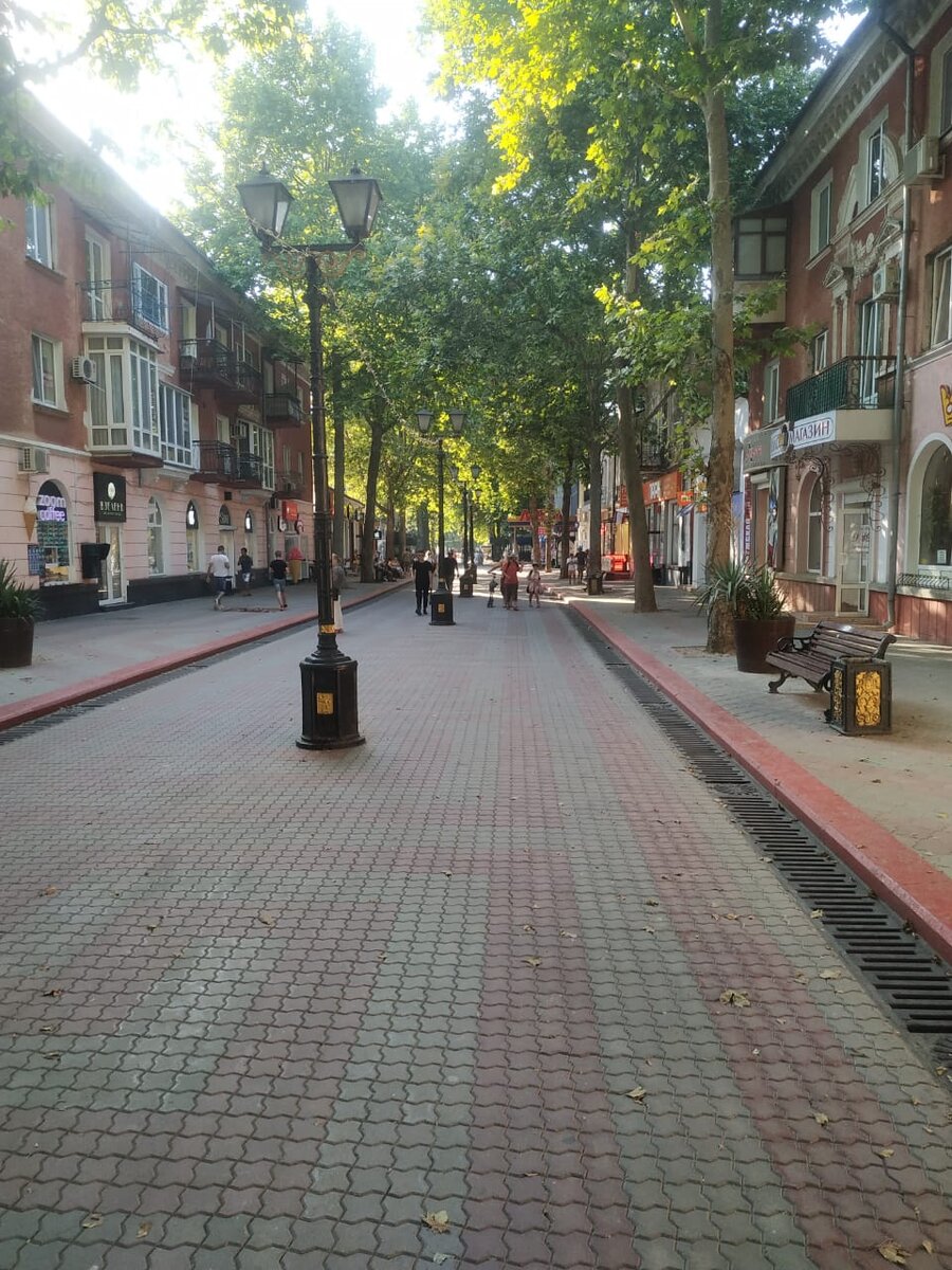 Прогулочная улица в Керчи